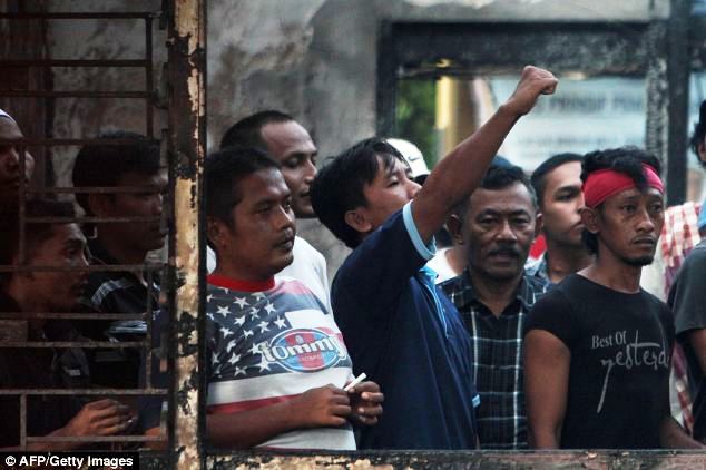 240 Napi Kabur dari Lapas Tanjung Gusta pasca Kerusuhan